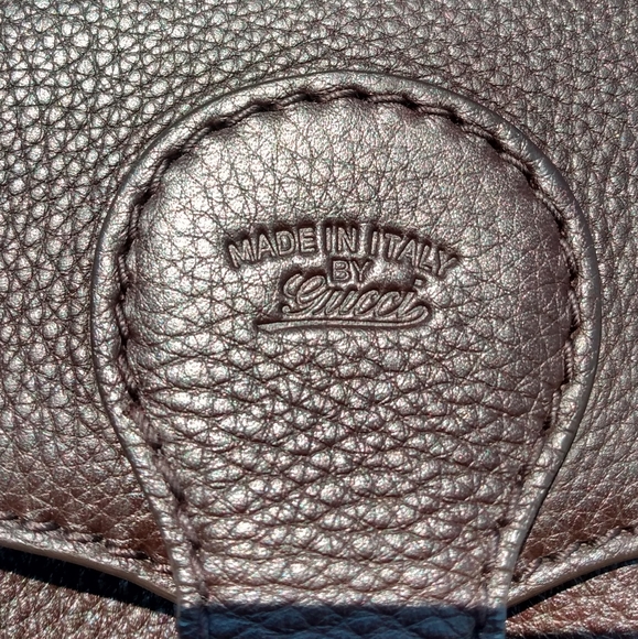 Gucci Heritage Web Leather Shoulder Bag - Picture 8 of 16